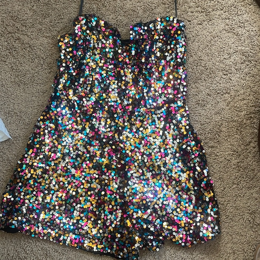 Strapless sparkle romper